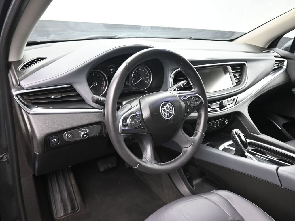 Used 2018 Buick Enclave Essence AWD/4WD image 14