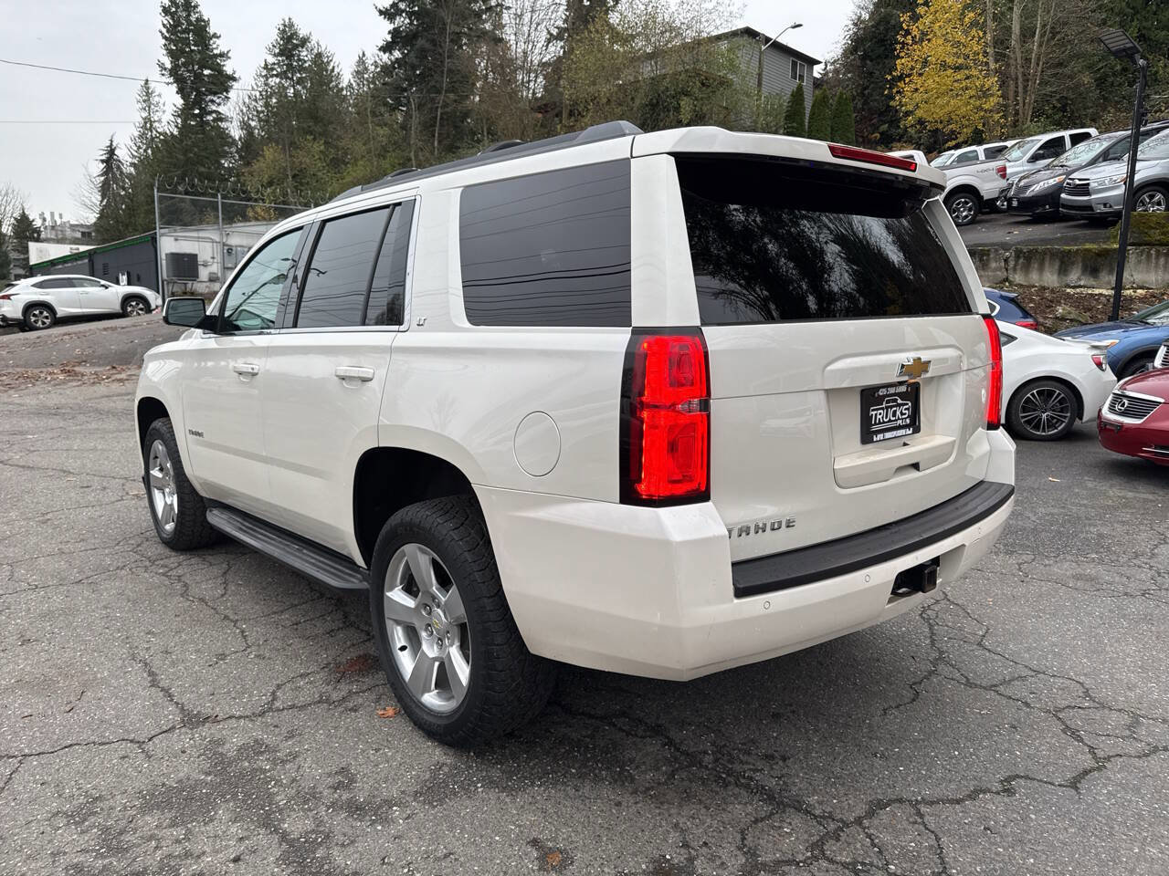Used 2015 Chevrolet Tahoe LT image 2