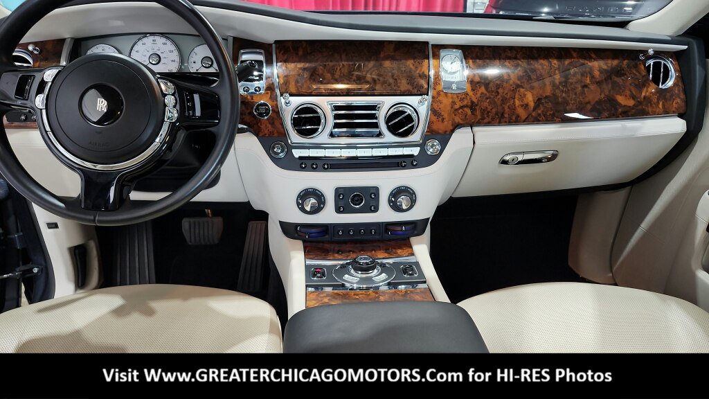 Used 2013 Rolls-Royce Ghost RWD image 32