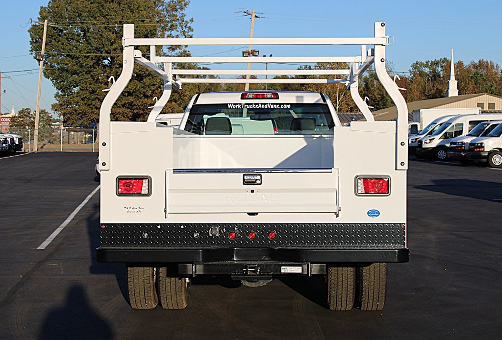 Used 2024 Chevrolet Silverado 3500 W/T w/ Snow Plow Prep Package AWD/4WD image 15
