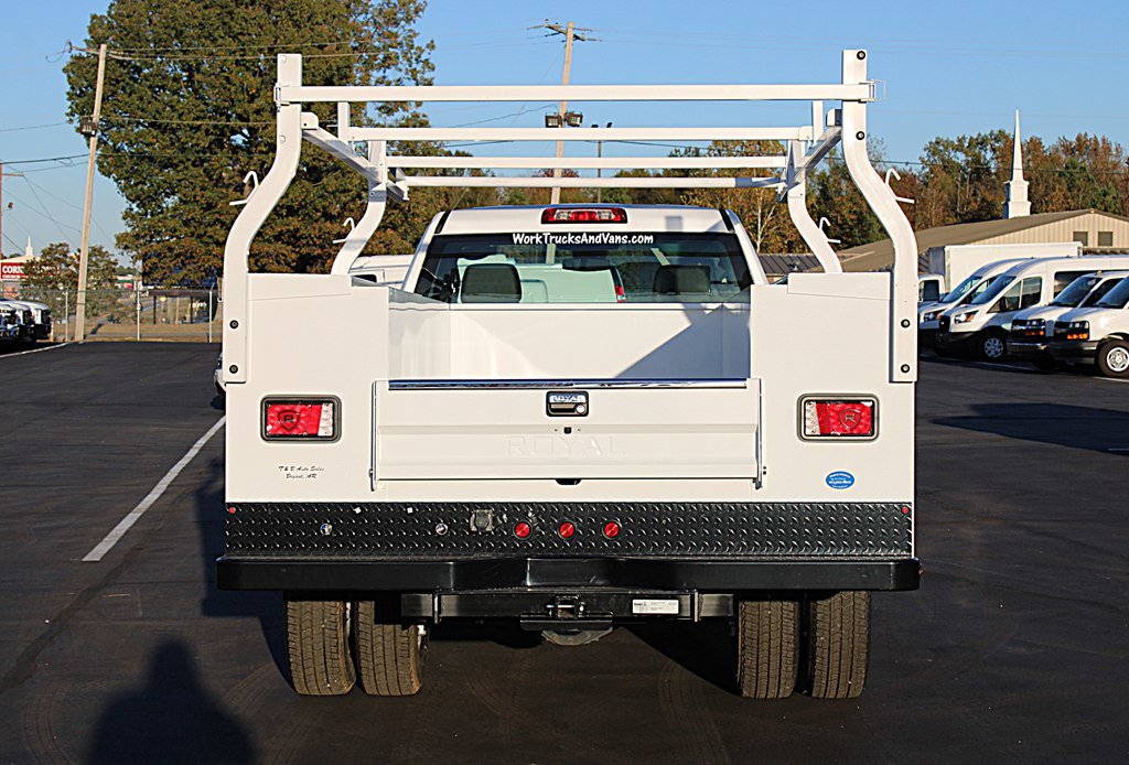Used 2024 Chevrolet Silverado 3500 W/T w/ Snow Plow Prep Package image 15