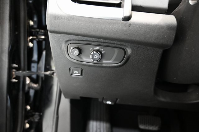 Used 2022 GMC Terrain SLE w/ Driver Convenience Package image 24