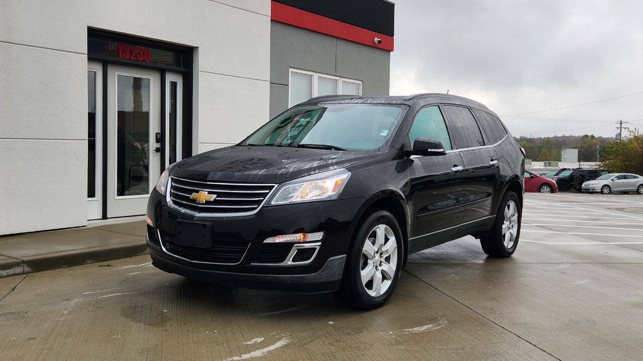 Used 2016 Chevrolet Traverse LT w/ Style and Technology Package FWD image 26