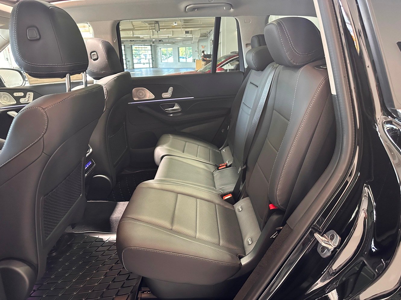 Used 2026 Mercedes-Benz GLS 450 4MATIC image 13