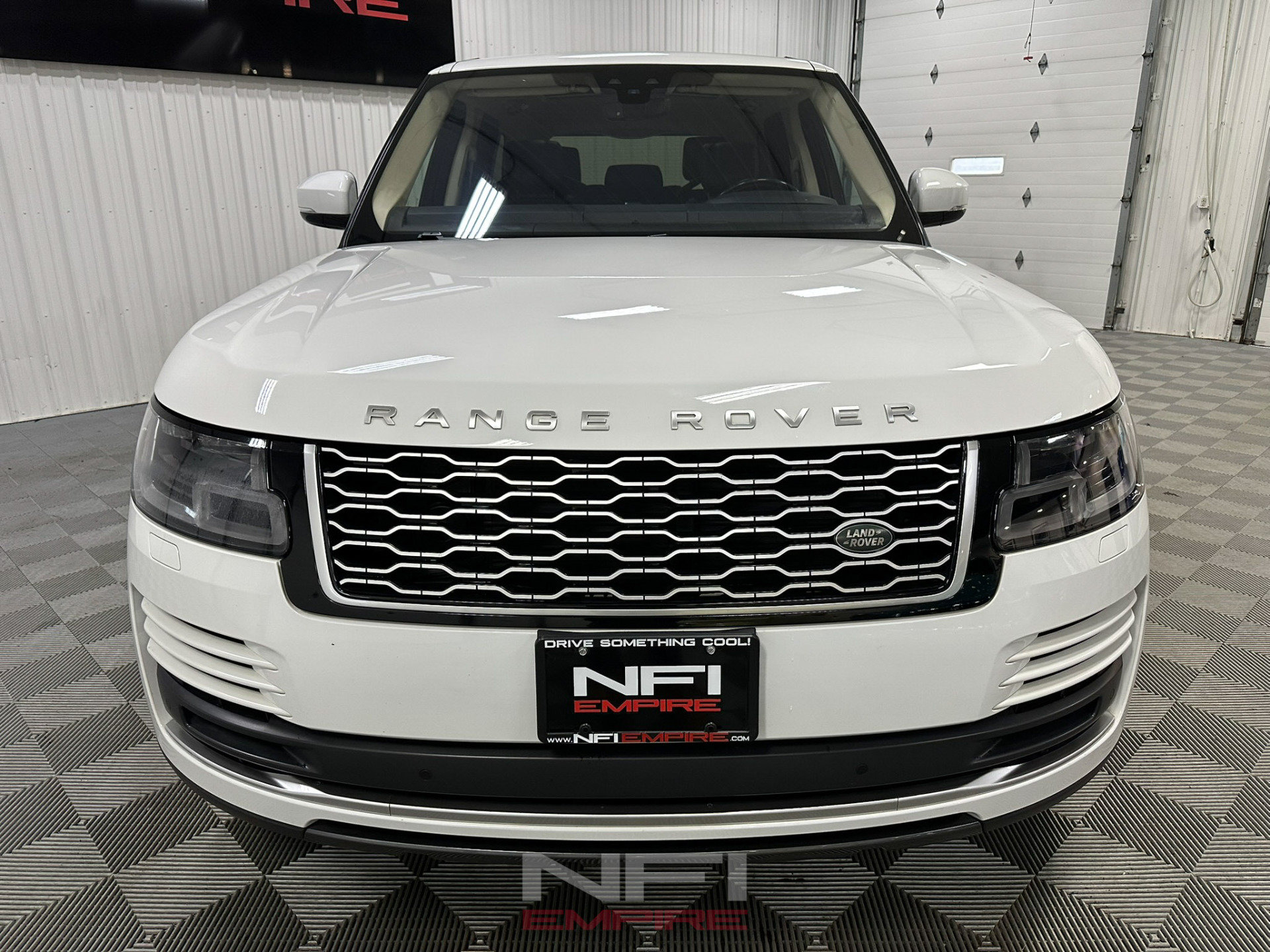 Used 2018 Land Rover Range Rover Supercharged AWD/4WD image 4