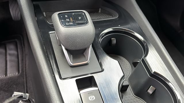 Used 2023 Nissan Rogue SV AWD/4WD image 19