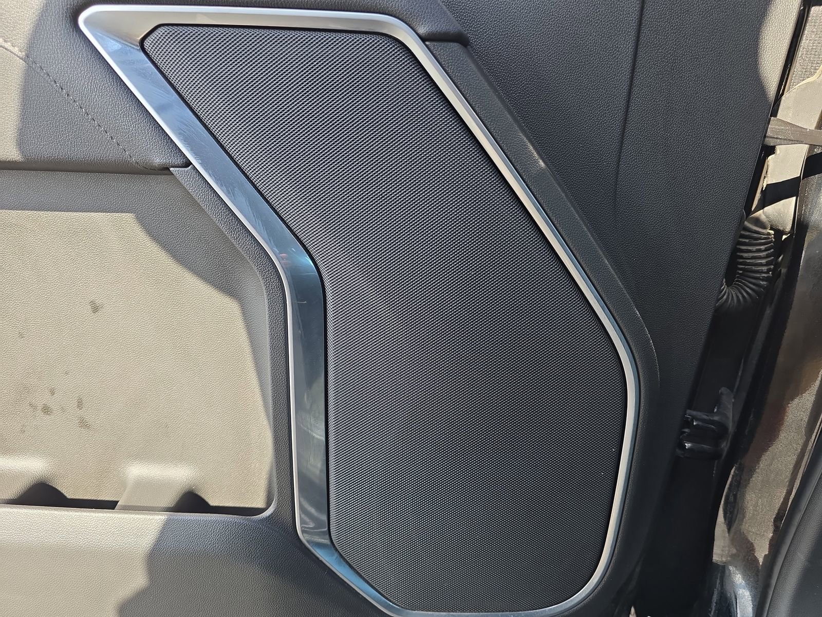 Used 2025 GMC Sierra 1500 SLT image 15