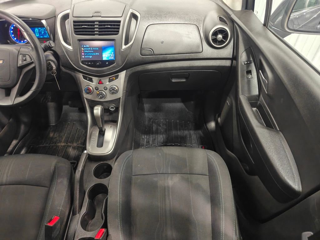 Used 2016 Chevrolet Trax LT w/ LT Sun and Sound Package image 23