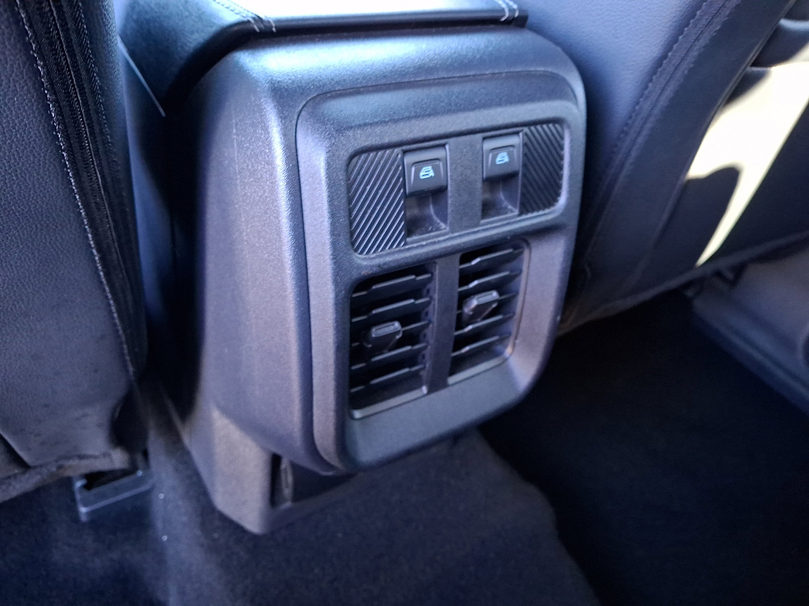 Used 2025 Ford Bronco Outer Banks image 12