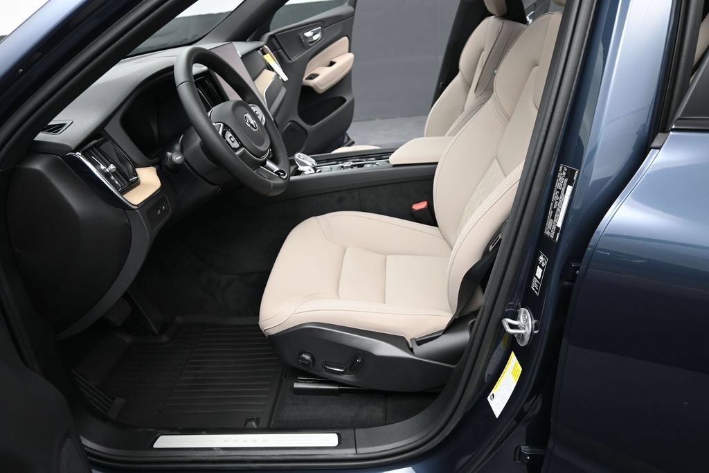 New 2026 Volvo XC60 T8 Plus w/ Climate Package AWD/4WD image 10