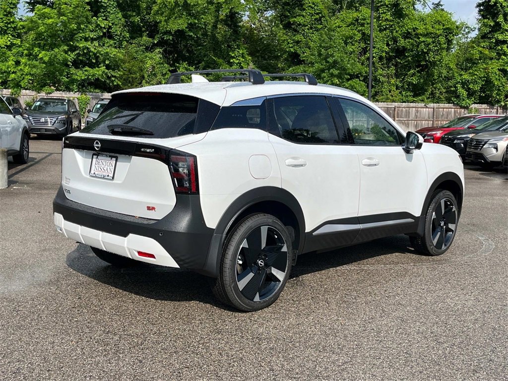 New 2025 Nissan Kicks SR image 3