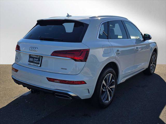 Used 2023 Audi Q5 2.0T Premium Plus w/ Premium Plus Package image 3