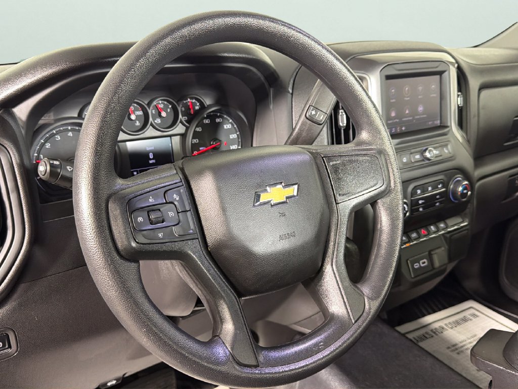Certified 2025 Chevrolet Silverado 1500 W/T RWD image 38