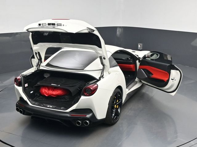Used 2020 Ferrari Portofino RWD image 29