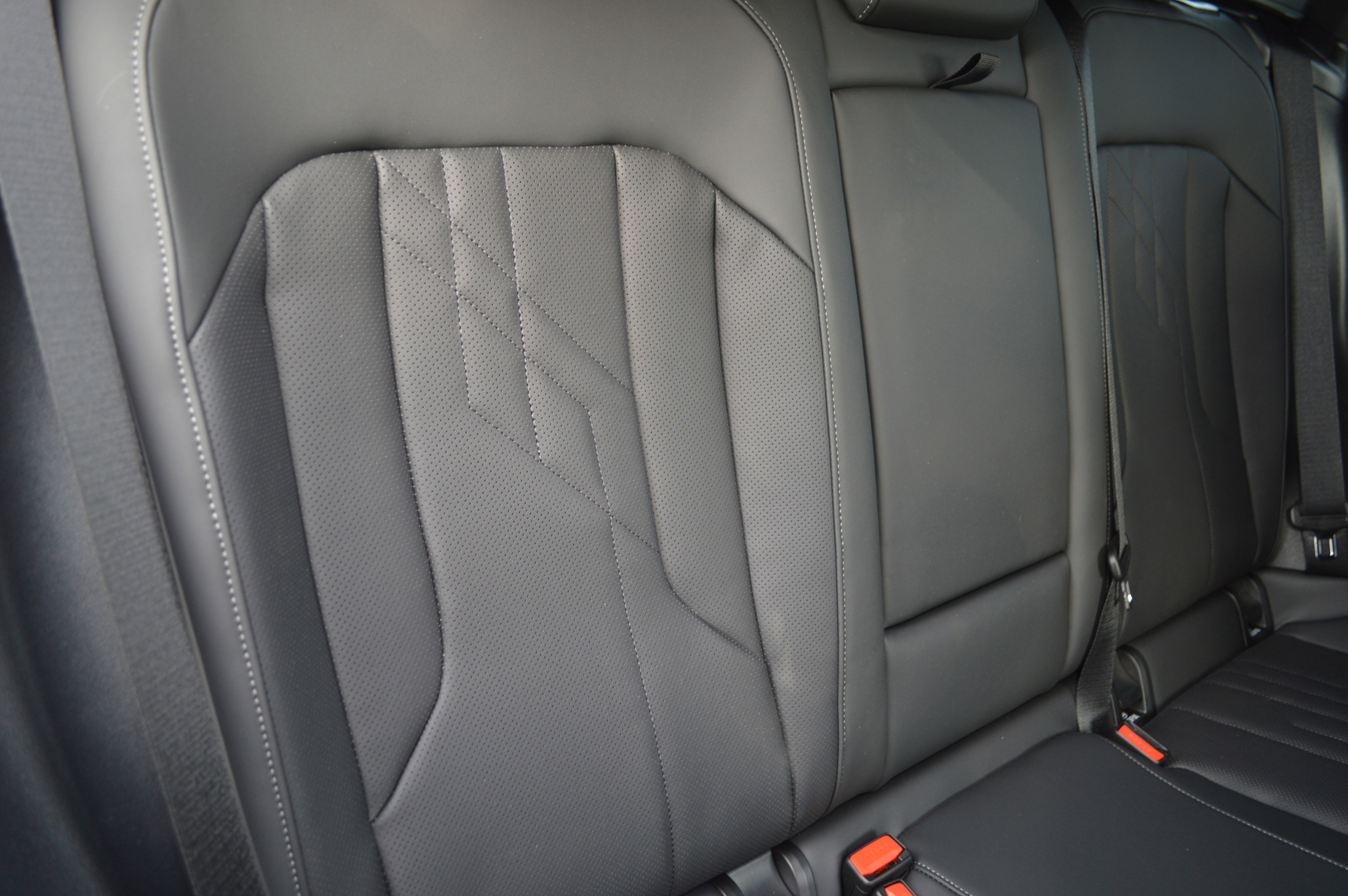 Used 2026 BMW X3 xDrive30 w/ Convenience Package image 35