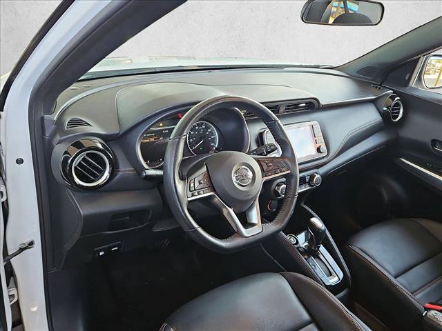 Used 2020 Nissan Kicks SR w/ SR Premium Package FWD image 10