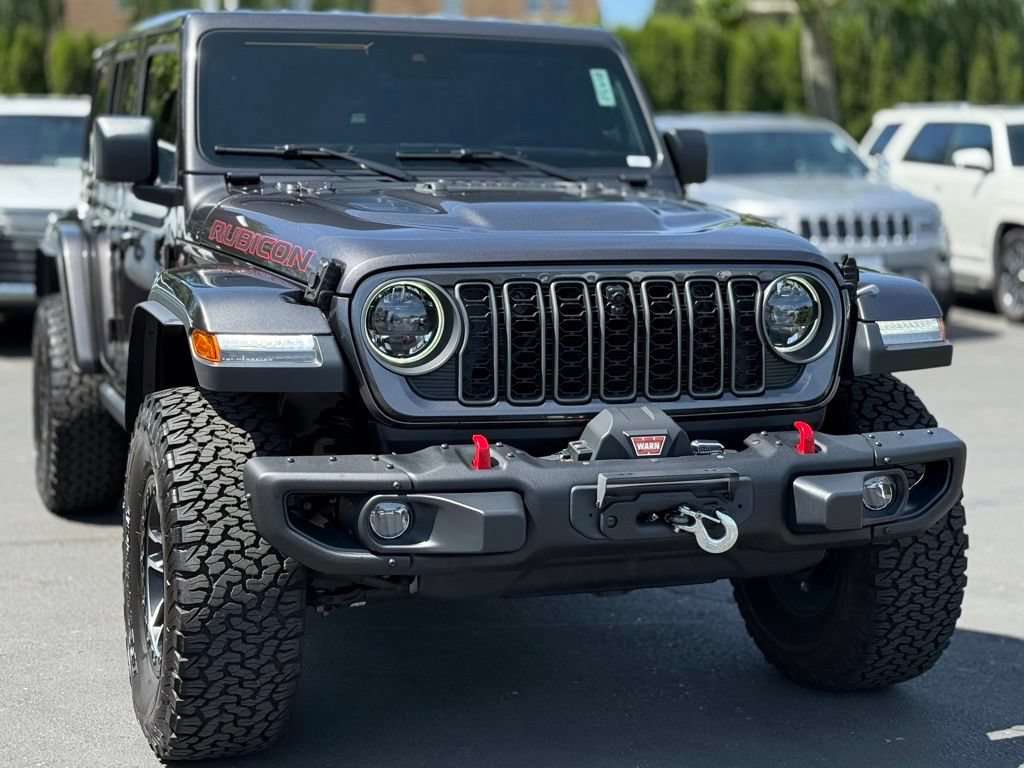 Used 2025 Jeep Wrangler Unlimited Rubicon AWD/4WD image 7