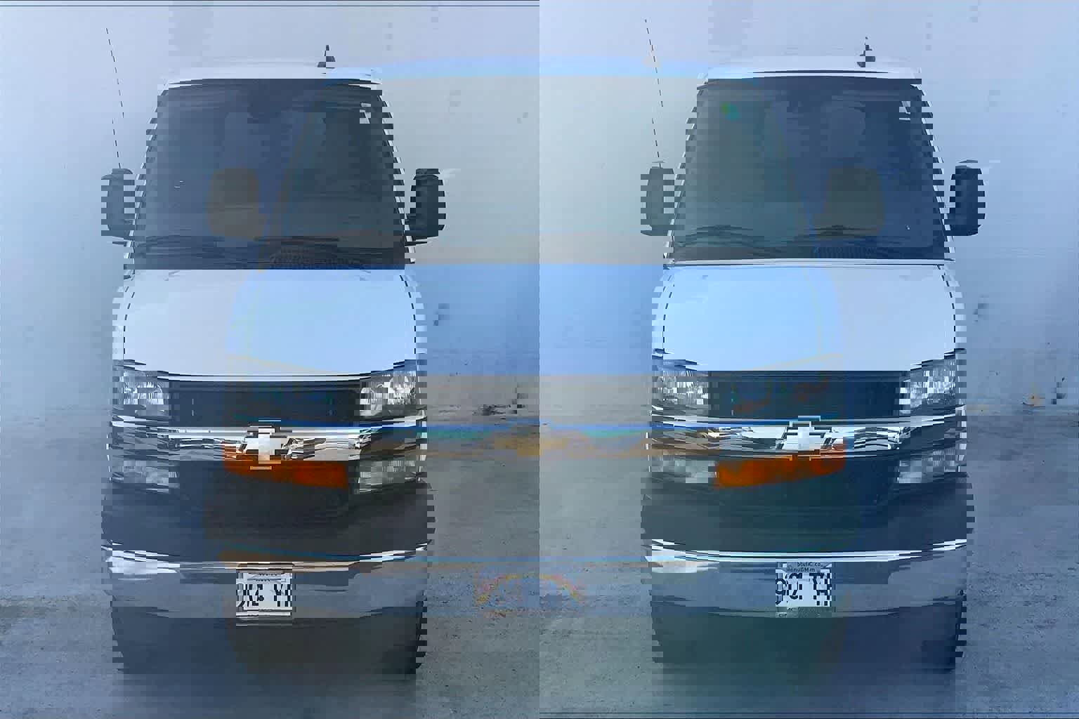 Used 2020 Chevrolet Express 3500 LT w/ LT Preferred Equipment Group image 7