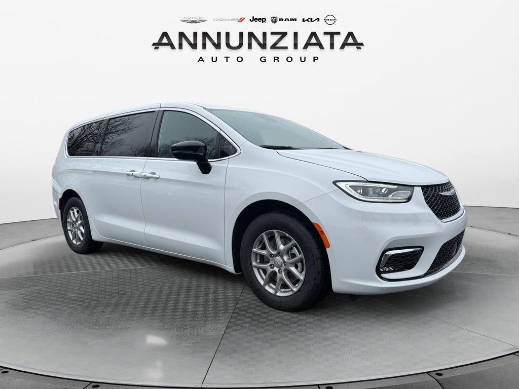New 2026 Chrysler Pacifica Select FWD image 7