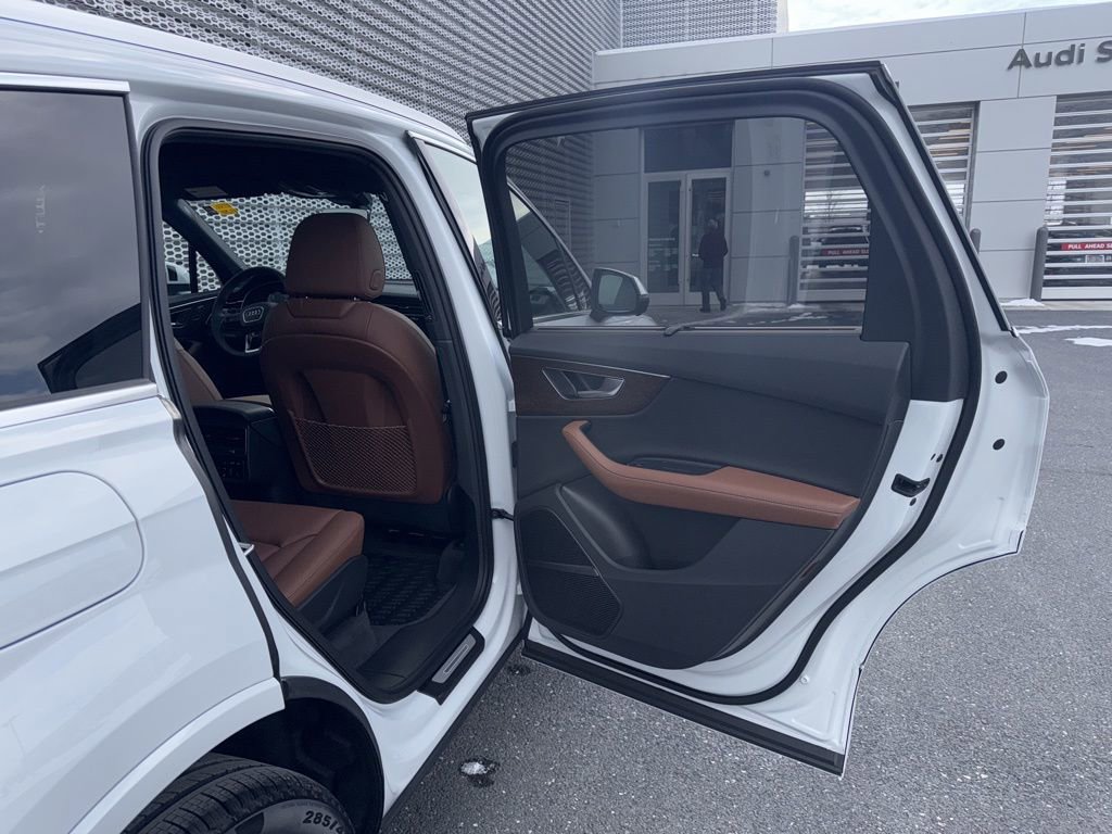 New 2026 Audi Q7 2.0T Premium Plus AWD/4WD image 9