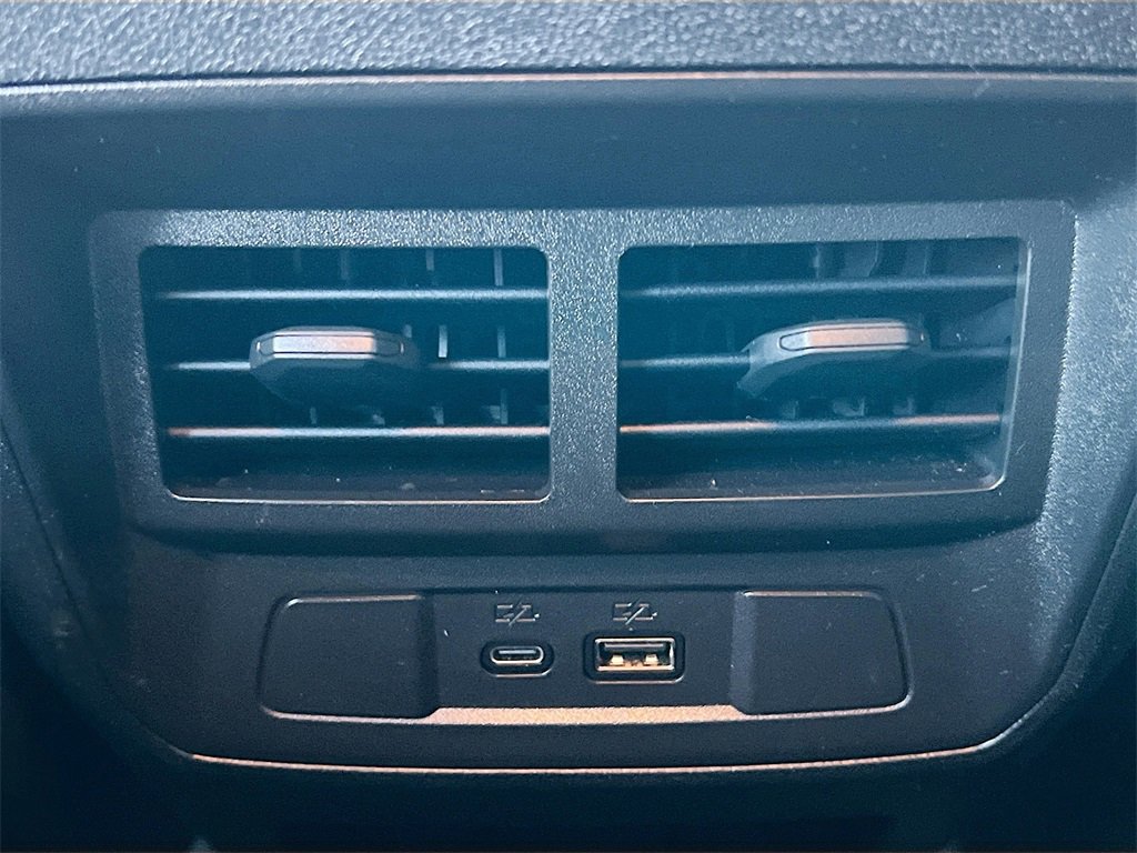 Used 2023 GMC Canyon AT4X image 25