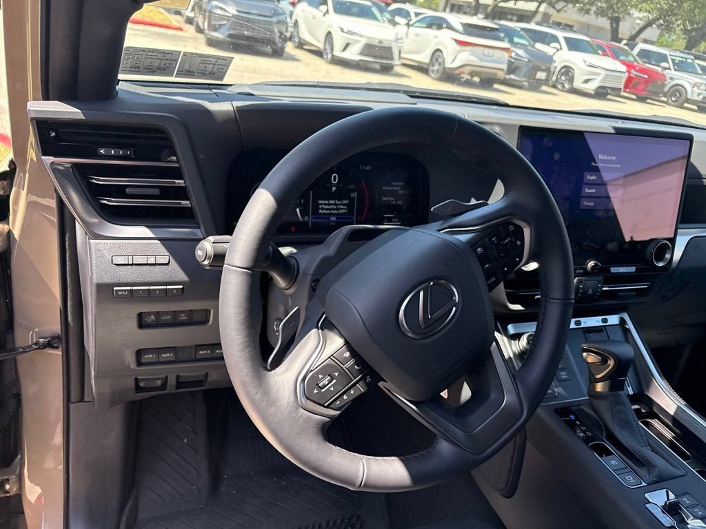 Certified 2026 Lexus GX 550 w/ Accessory Package (CT) AWD/4WD image 12