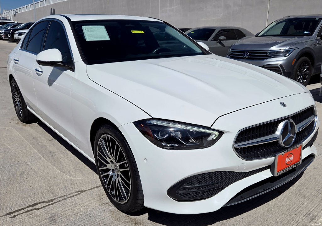 Used 2023 Mercedes-Benz C 300 Sedan image 3