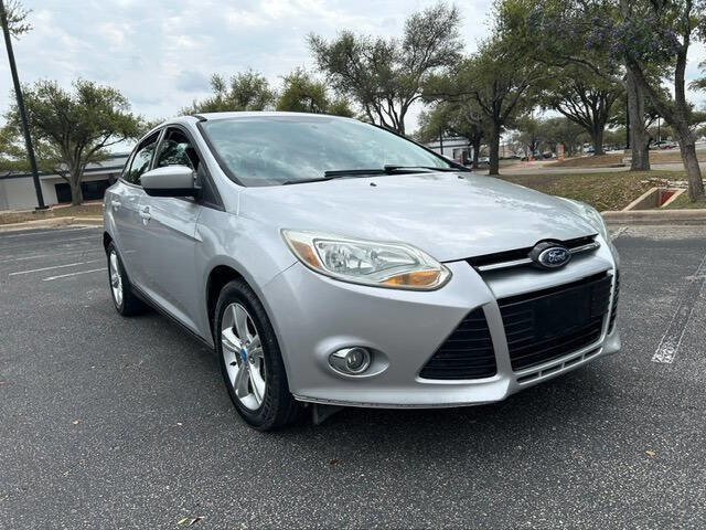Used 2012 Ford Focus SE w/ SE Sport Pkg image 6