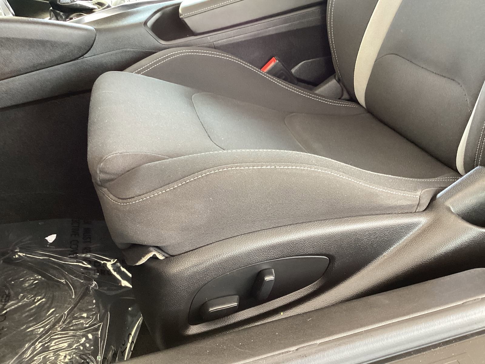 Used 2022 Chevrolet Camaro LT image 13