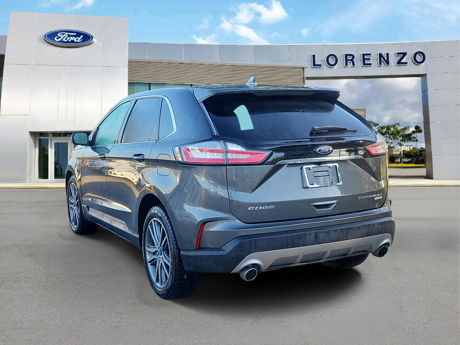 Used 2019 Ford Edge Titanium w/ Equipment Group 301A FWD image 7