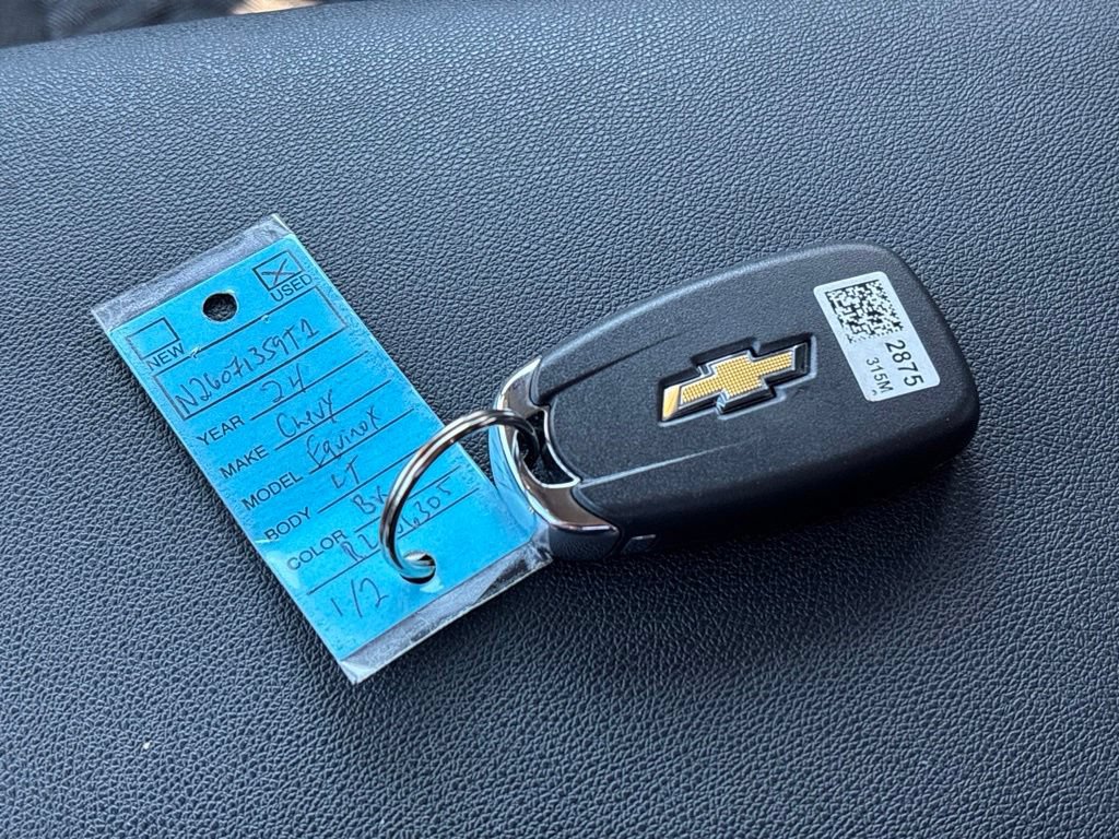 Used 2024 Chevrolet Equinox LT AWD/4WD image 34