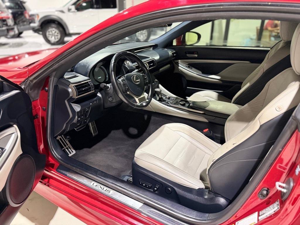 Used 2017 Lexus RC 200t F Sport RWD image 13