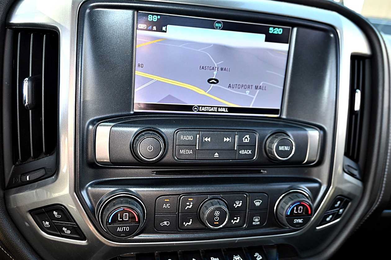 Used 2017 Chevrolet Silverado 1500 LTZ Z71 w/ LTZ Plus Package AWD/4WD image 25