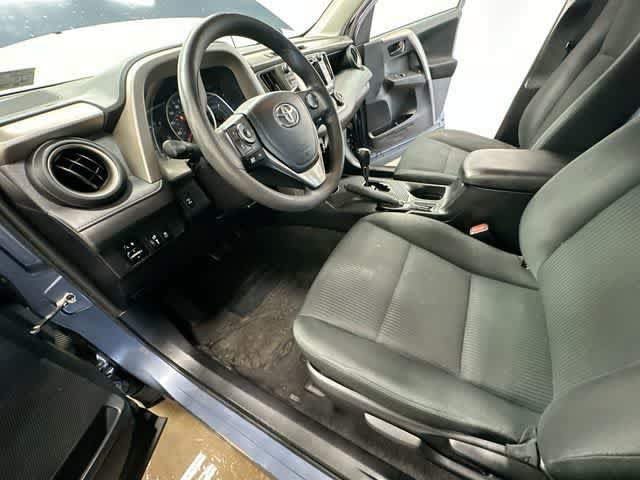 Used 2014 Toyota RAV4 LE AWD/4WD image 13