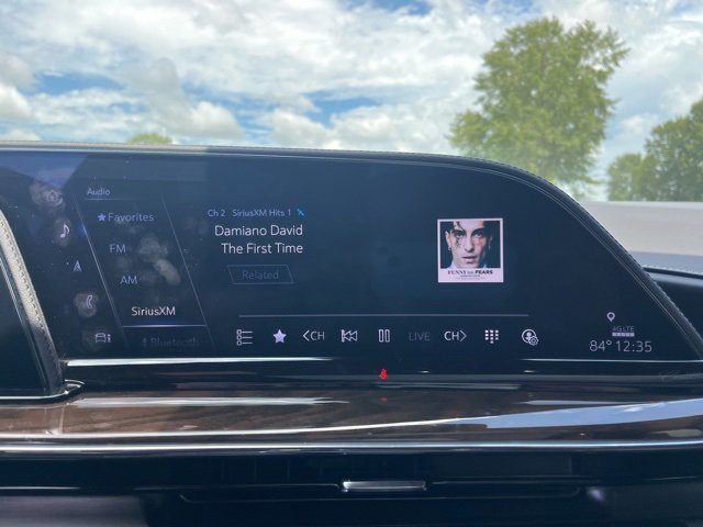 Used 2024 Cadillac Escalade Sport Platinum w/ Heavy-Duty Trailer Package image 36