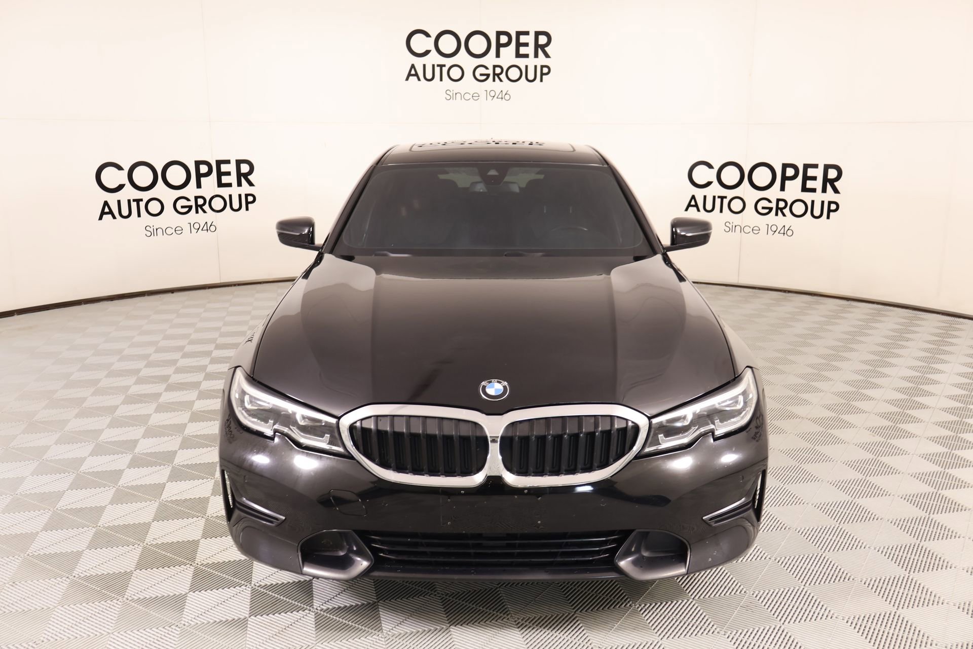 Used 2019 BMW 330i Sedan w/ Convenience Package RWD image 10