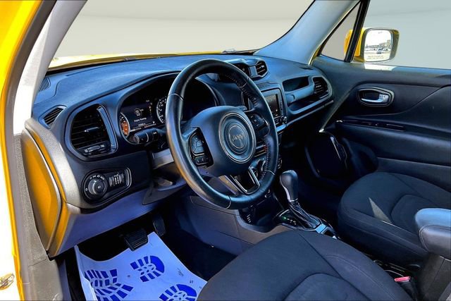 Used 2017 Jeep Renegade Altitude image 17