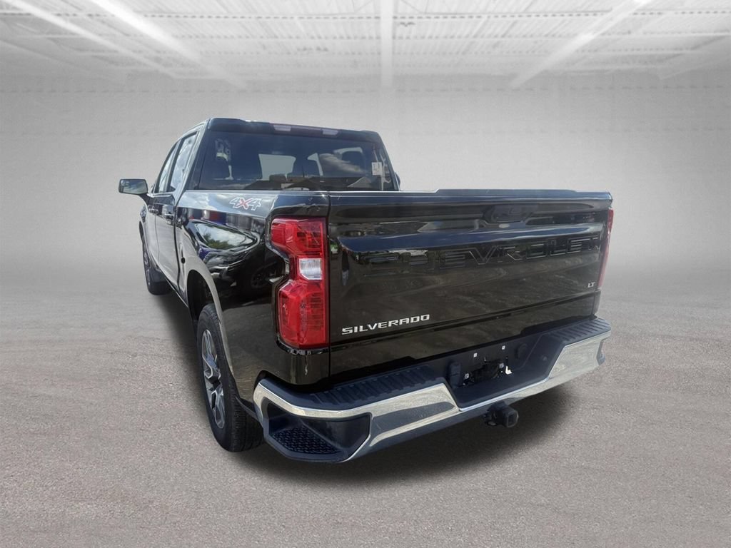 Used 2023 Chevrolet Silverado 1500 LT AWD/4WD image 9