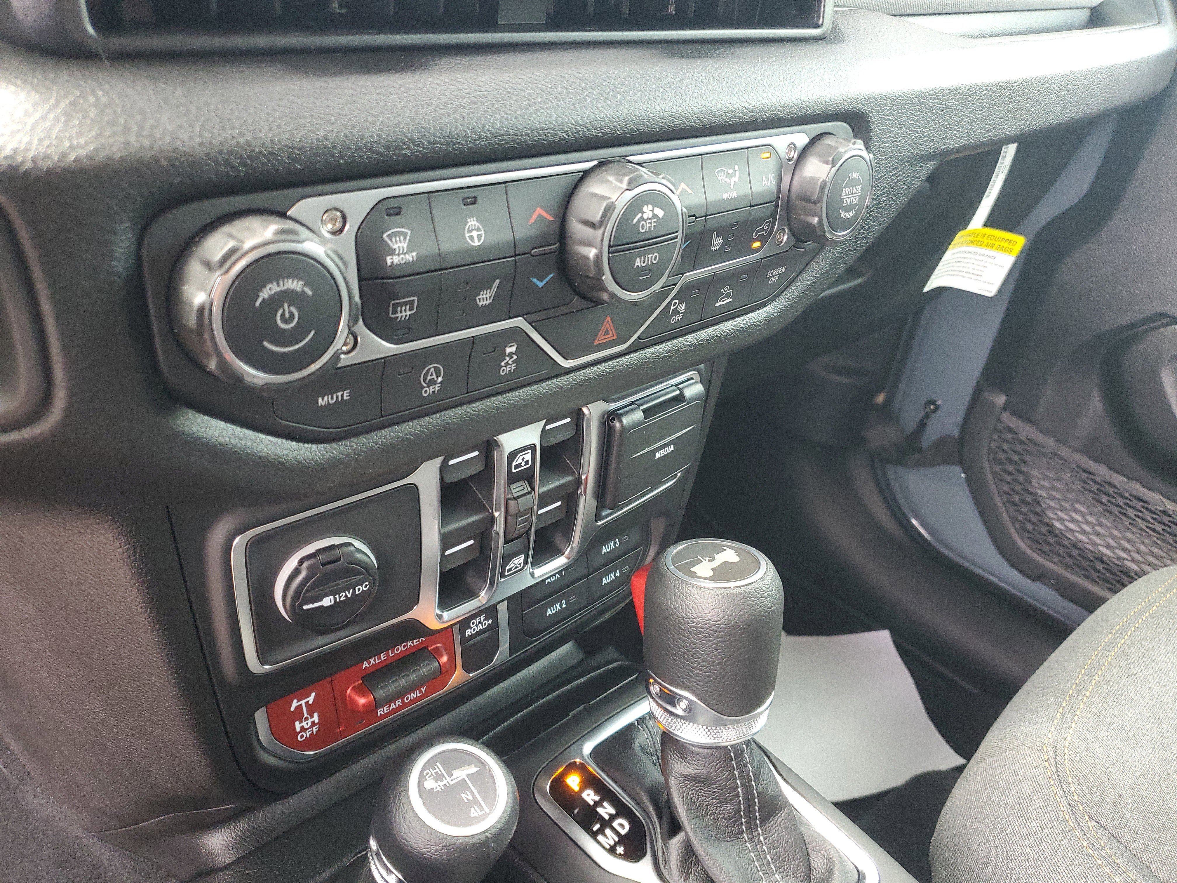 New 2026 Jeep Wrangler Unlimited Sport AWD/4WD image 18