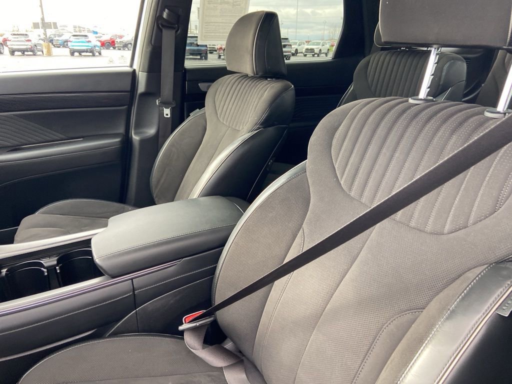 Used 2024 Hyundai Palisade Calligraphy image 14