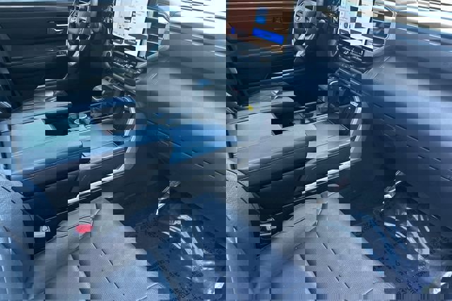 Used 2022 Toyota Tundra Platinum w/ Advanced Package image 18