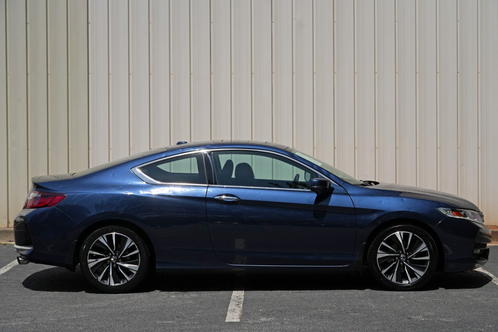 Used 2017 Honda Accord EX image 42