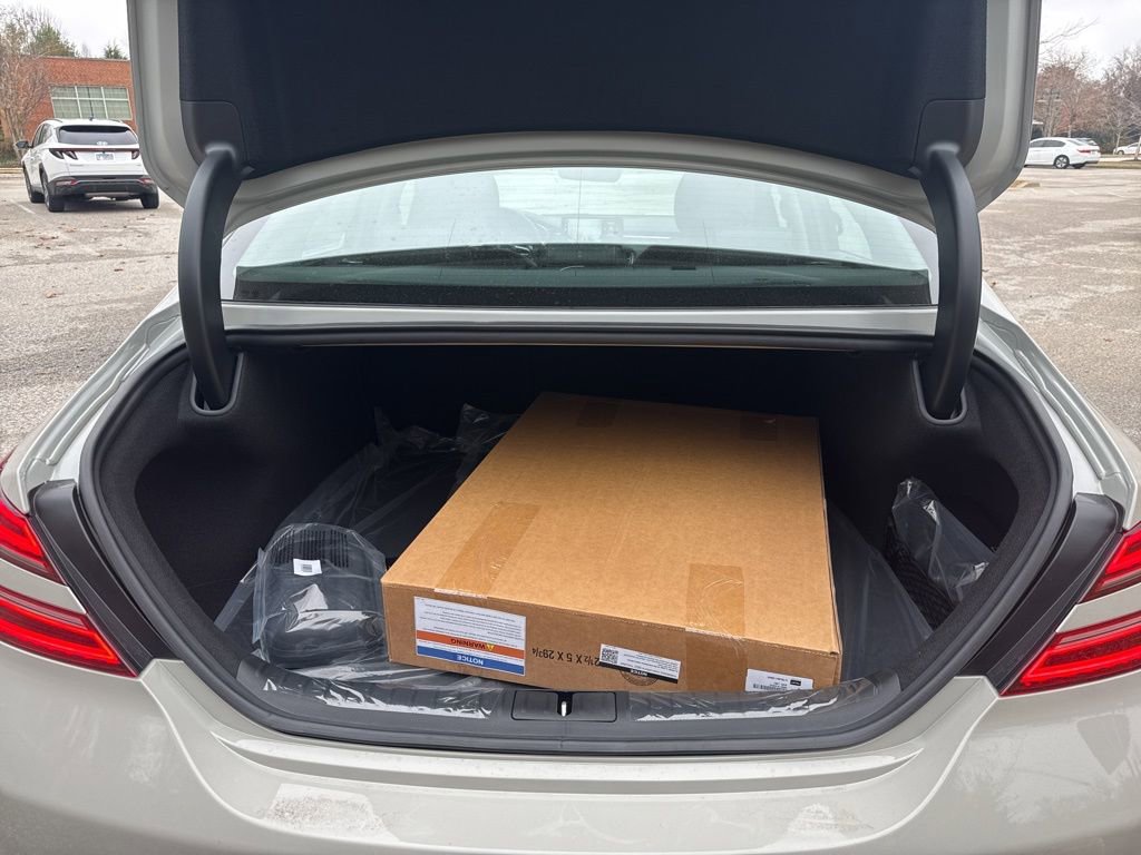 New 2026 Genesis G70 2.5T image 30