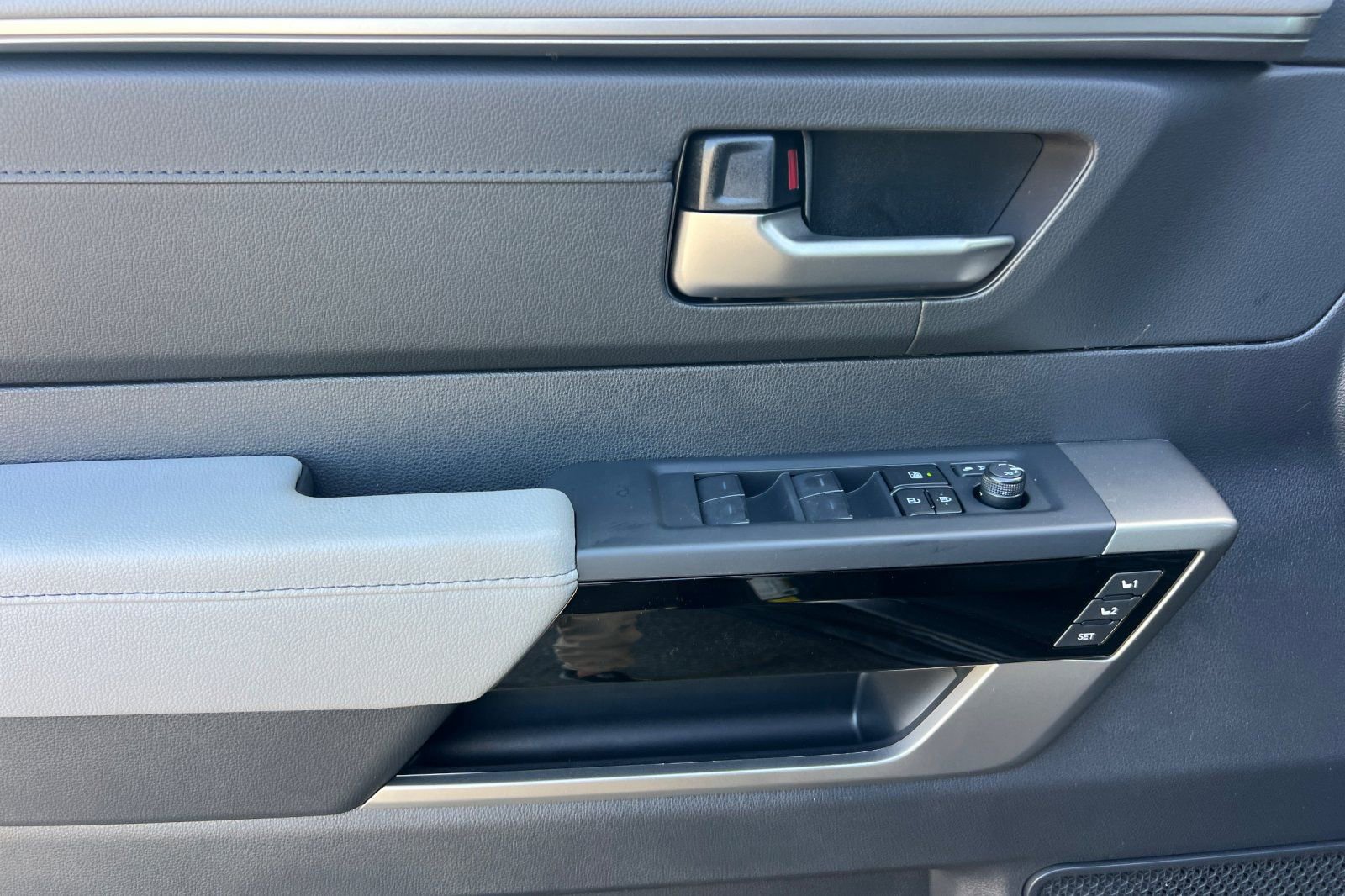 New 2026 Toyota Tundra Limited image 13