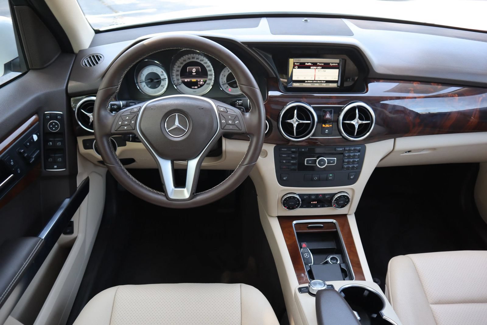 Used 2013 Mercedes-Benz GLK 350 2WD image 24
