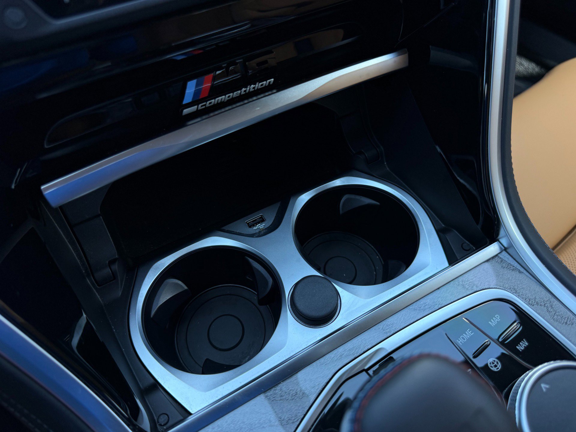 Used 2025 BMW M8 Competition image 40
