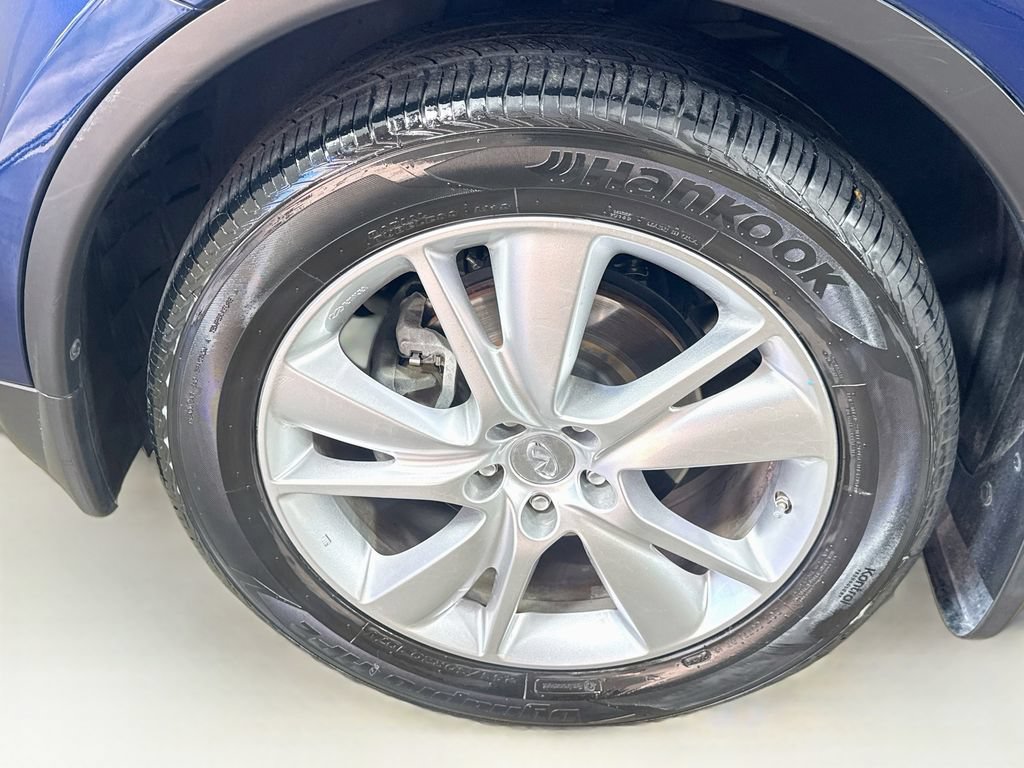 Used 2015 INFINITI QX70 AWD w/ Premium Package image 43