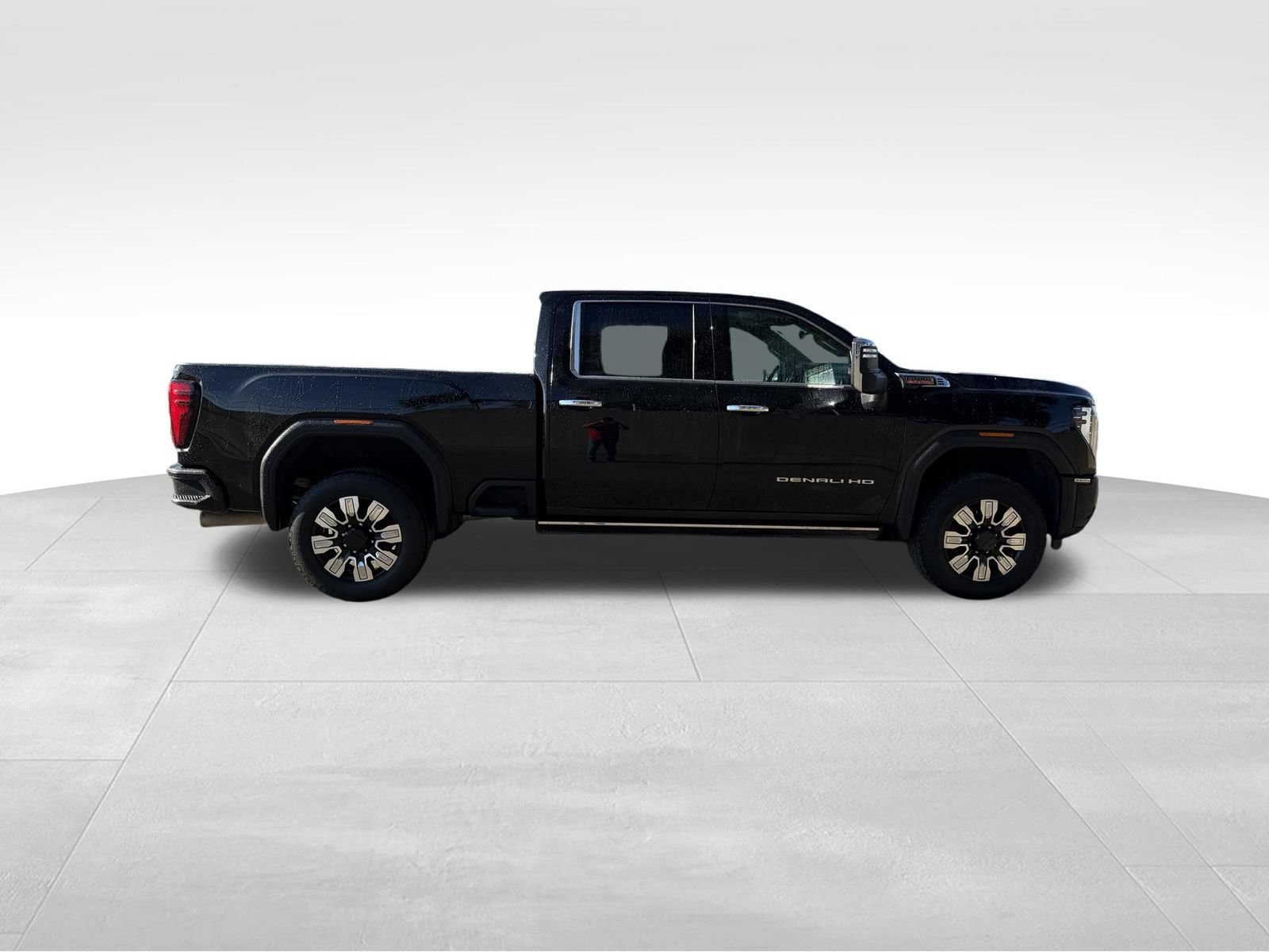 Used 2024 GMC Sierra 2500 Denali w/ Denali Reserve Package AWD/4WD image 2