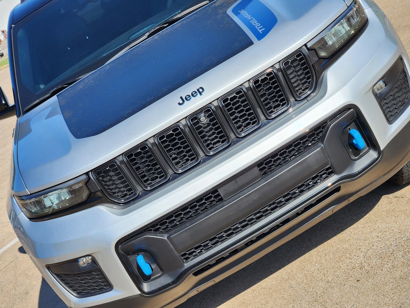 Used 2023 Jeep Grand Cherokee Trailhawk w/ Luxury Tech Group III AWD/4WD image 14