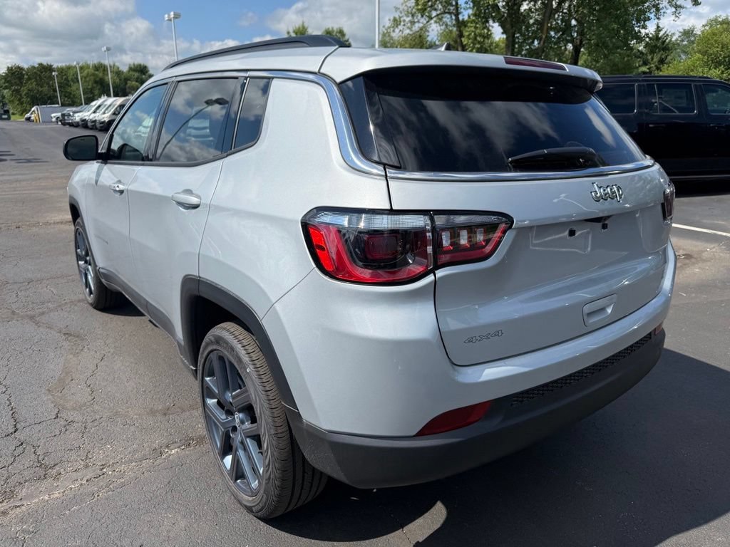 New 2026 Jeep Compass Latitude AWD/4WD image 6